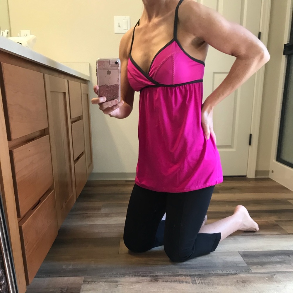 Lululemon workout tank